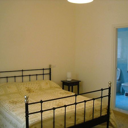 Domus Aurea Bed and Breakfast Napoli Eksteriør billede