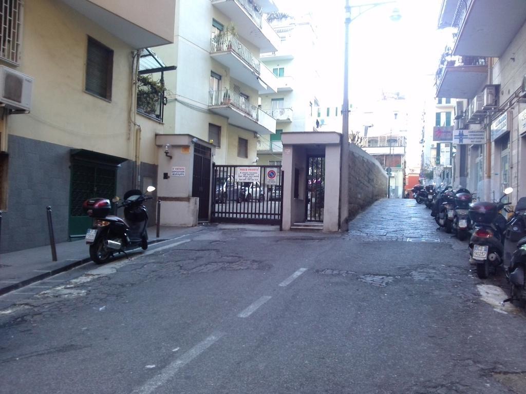 Domus Aurea Bed and Breakfast Napoli Eksteriør billede